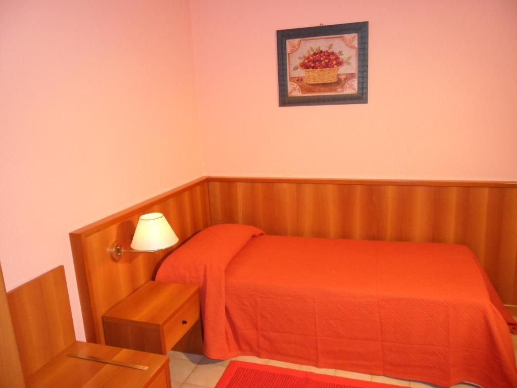 Hotel Ristorante Al Bassanello Bassano del Grappa Room photo